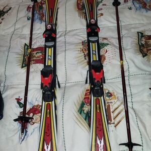 Elan Red And Yellow Skies Size 4.5 For Kids Reno Mountain Sports Good Condition